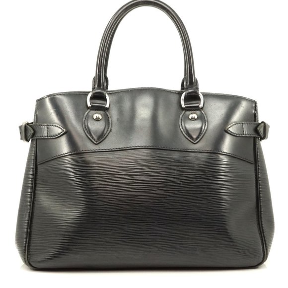 Louis Vuitton Handbags - Auth Louis Vuitton Passy Noir Epi Black #2640L19